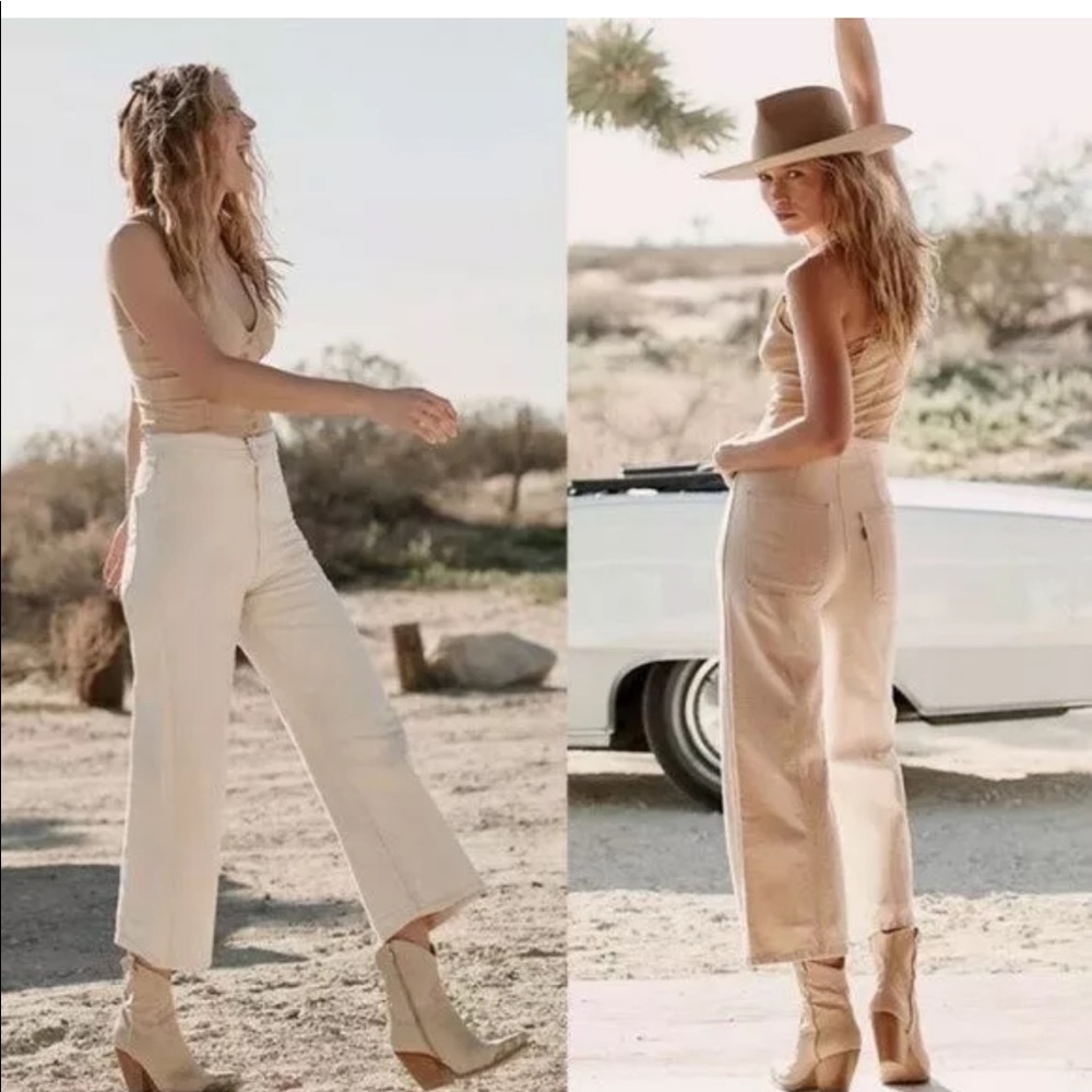 Levi's Wellthread Hemp Ribcage Wide Leg Crop Jeans